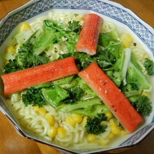 野菜たっぷりインスタント塩ラーメン